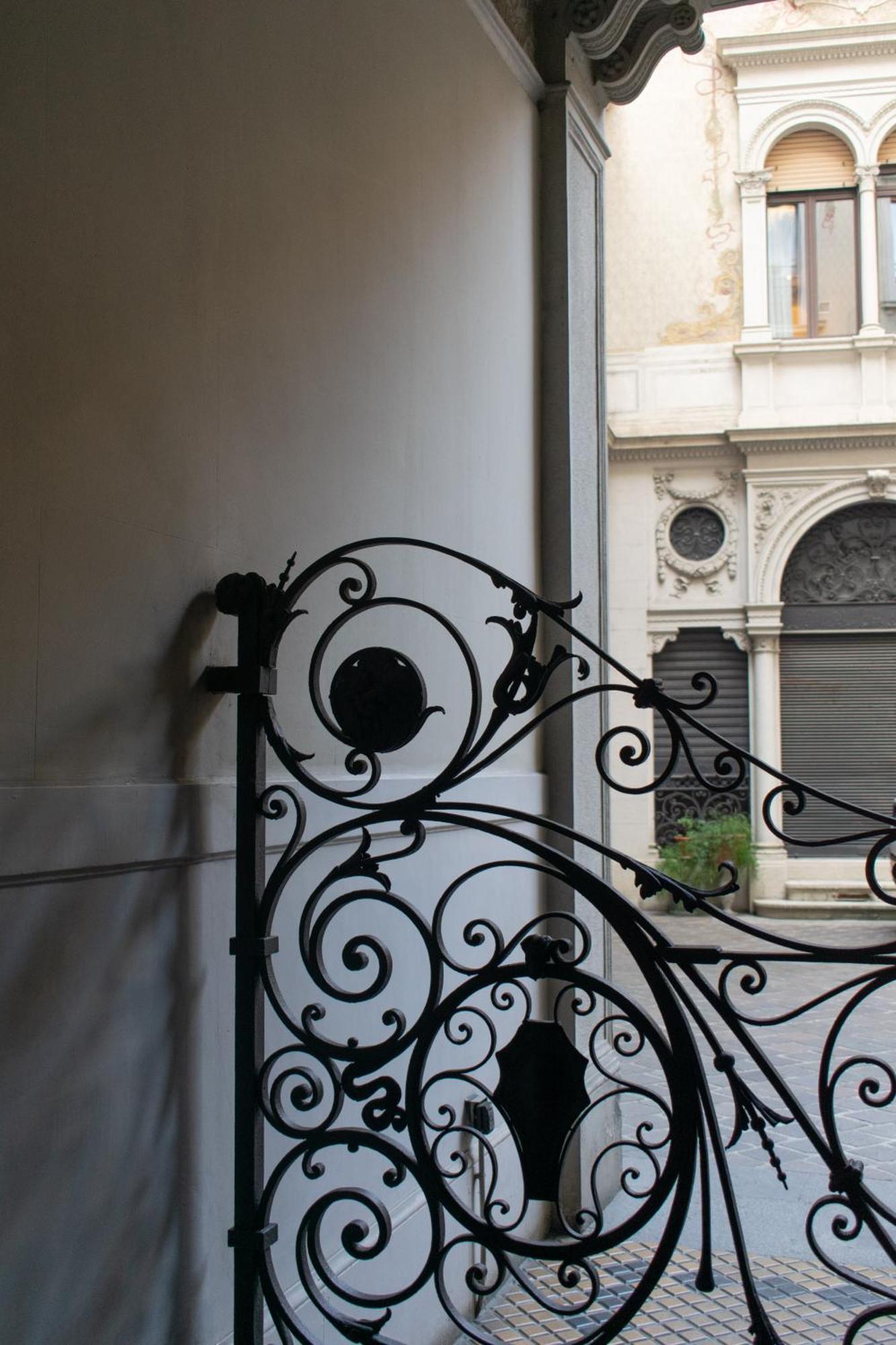 Maisons Milano Via Torino Esterno foto